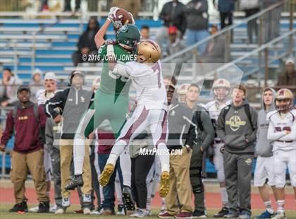 Thumbnail 1 in Holy Trinity vs. Iona Prep (NYCHSFL Class AA Final) photogallery.