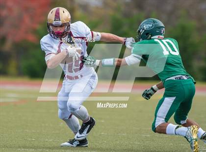 Thumbnail 2 in Holy Trinity vs. Iona Prep (NYCHSFL Class AA Final) photogallery.