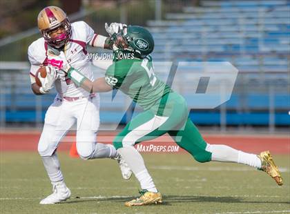 Thumbnail 2 in Holy Trinity vs. Iona Prep (NYCHSFL Class AA Final) photogallery.