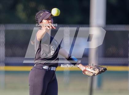 Thumbnail 2 in South Effingham vs Lassiter (GHSA 6A State Tournament) photogallery.
