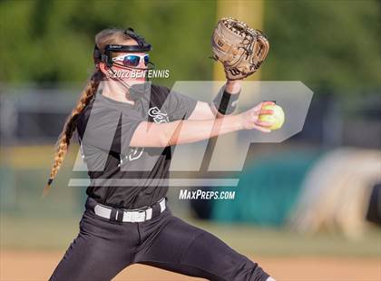 Thumbnail 1 in South Effingham vs Lassiter (GHSA 6A State Tournament) photogallery.