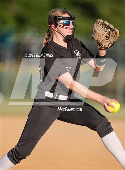 Thumbnail 2 in South Effingham vs Lassiter (GHSA 6A State Tournament) photogallery.