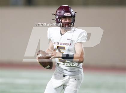 Thumbnail 2 in Valley Christian vs Village Christian photogallery.