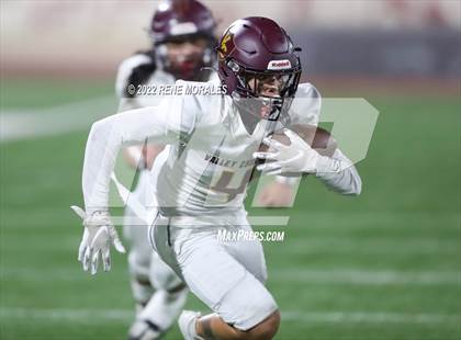 Thumbnail 1 in Valley Christian vs Village Christian photogallery.