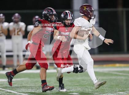Thumbnail 3 in Valley Christian vs Village Christian photogallery.