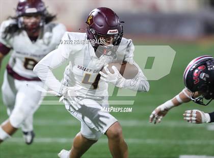 Thumbnail 2 in Valley Christian vs Village Christian photogallery.