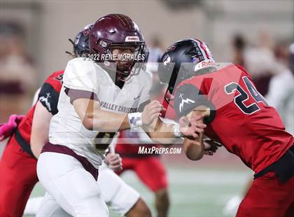 Thumbnail 2 in Valley Christian vs Village Christian photogallery.