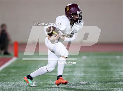 Thumbnail 3 in Valley Christian vs Village Christian photogallery.