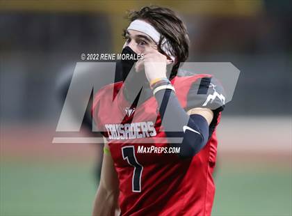 Thumbnail 2 in Valley Christian vs Village Christian photogallery.