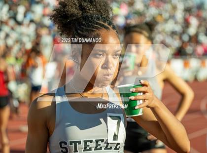Thumbnail 2 in UIL 6A Girls Track & Field Finals photogallery.