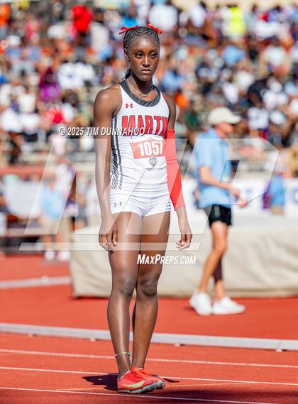 Thumbnail 1 in UIL 6A Girls Track & Field Finals photogallery.