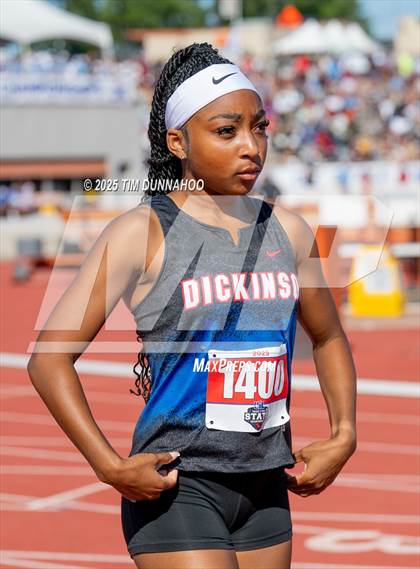 Thumbnail 2 in UIL 6A Girls Track & Field Finals photogallery.