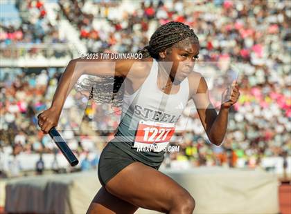 Thumbnail 2 in UIL 6A Girls Track & Field Finals photogallery.