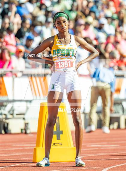 Thumbnail 1 in UIL 6A Girls Track & Field Finals photogallery.