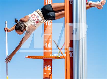Thumbnail 1 in UIL 6A Girls Track & Field Finals photogallery.