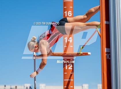 Thumbnail 2 in UIL 6A Girls Track & Field Finals photogallery.