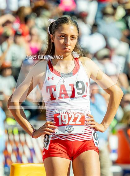 Thumbnail 3 in UIL 6A Girls Track & Field Finals photogallery.