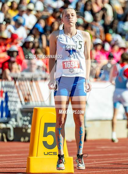 Thumbnail 3 in UIL 6A Girls Track & Field Finals photogallery.