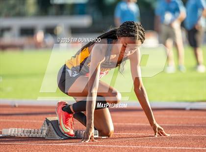 Thumbnail 1 in UIL 6A Girls Track & Field Finals photogallery.