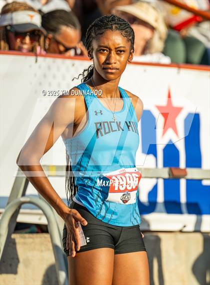 Thumbnail 2 in UIL 6A Girls Track & Field Finals photogallery.