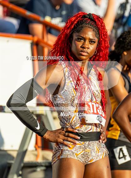 Thumbnail 3 in UIL 6A Girls Track & Field Finals photogallery.