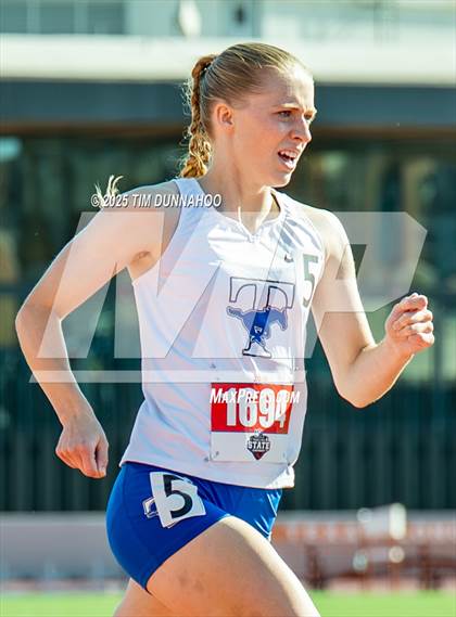 Thumbnail 2 in UIL 6A Girls Track & Field Finals photogallery.