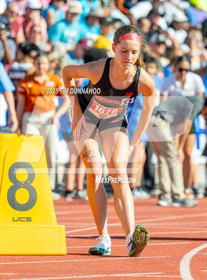Thumbnail 3 in UIL 6A Girls Track & Field Finals photogallery.