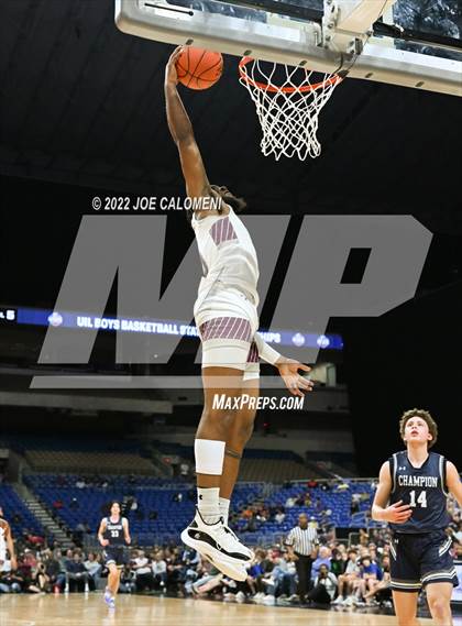 Thumbnail 2 in Mansfield Timberview vs Boerne-Champion (UIL 5A State Semifinal) photogallery.