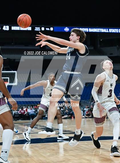 Thumbnail 2 in Mansfield Timberview vs Boerne-Champion (UIL 5A State Semifinal) photogallery.