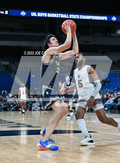 Thumbnail 1 in Mansfield Timberview vs Boerne-Champion (UIL 5A State Semifinal) photogallery.