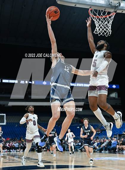 Thumbnail 2 in Mansfield Timberview vs Boerne-Champion (UIL 5A State Semifinal) photogallery.