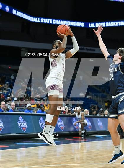 Thumbnail 2 in Mansfield Timberview vs Boerne-Champion (UIL 5A State Semifinal) photogallery.