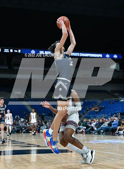 Thumbnail 1 in Mansfield Timberview vs Boerne-Champion (UIL 5A State Semifinal) photogallery.