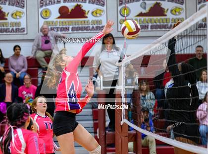 Thumbnail 3 in Centreville @ Oakton photogallery.