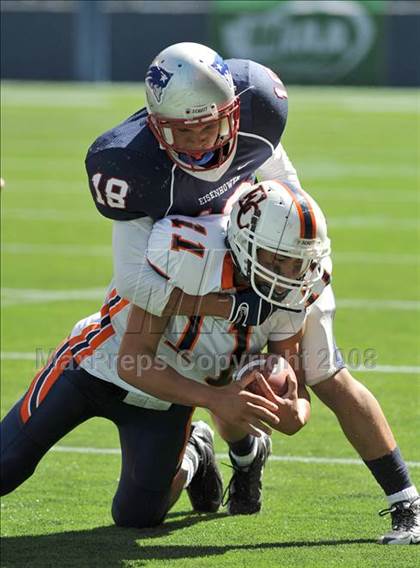 Thumbnail 1 in Eastside Catholic vs. Eisenhower (Emerald City Kickoff Classic) photogallery.