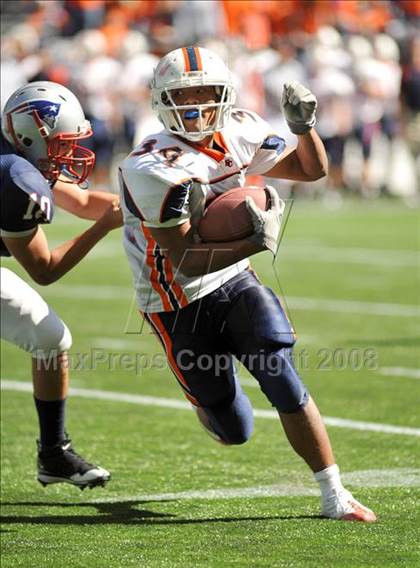 Thumbnail 1 in Eastside Catholic vs. Eisenhower (Emerald City Kickoff Classic) photogallery.