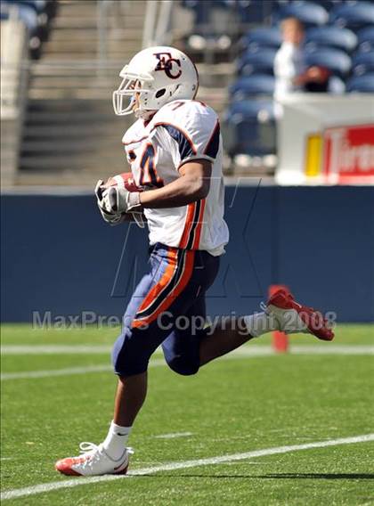 Thumbnail 3 in Eastside Catholic vs. Eisenhower (Emerald City Kickoff Classic) photogallery.