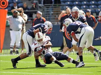 Thumbnail 1 in Eastside Catholic vs. Eisenhower (Emerald City Kickoff Classic) photogallery.
