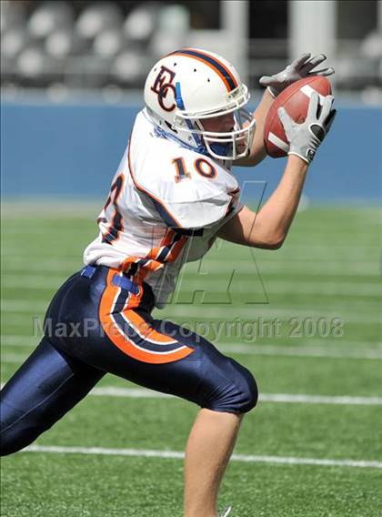 Thumbnail 1 in Eastside Catholic vs. Eisenhower (Emerald City Kickoff Classic) photogallery.