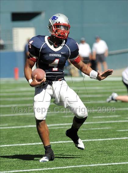 Thumbnail 3 in Eastside Catholic vs. Eisenhower (Emerald City Kickoff Classic) photogallery.