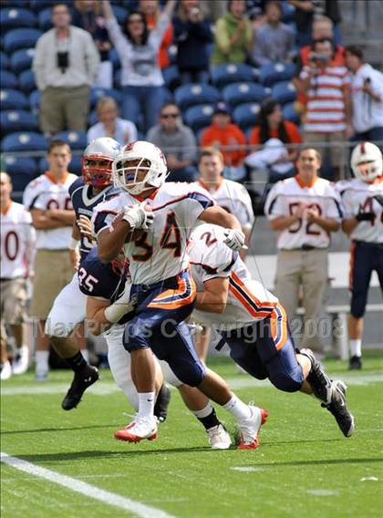 Thumbnail 2 in Eastside Catholic vs. Eisenhower (Emerald City Kickoff Classic) photogallery.