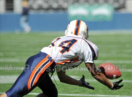 Thumbnail 2 in Eastside Catholic vs. Eisenhower (Emerald City Kickoff Classic) photogallery.