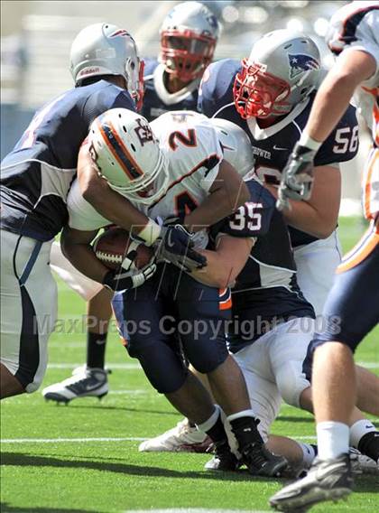 Thumbnail 2 in Eastside Catholic vs. Eisenhower (Emerald City Kickoff Classic) photogallery.