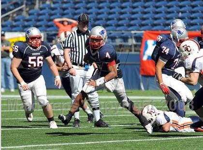 Thumbnail 1 in Eastside Catholic vs. Eisenhower (Emerald City Kickoff Classic) photogallery.