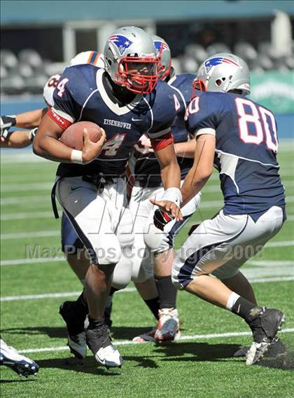 Thumbnail 2 in Eastside Catholic vs. Eisenhower (Emerald City Kickoff Classic) photogallery.