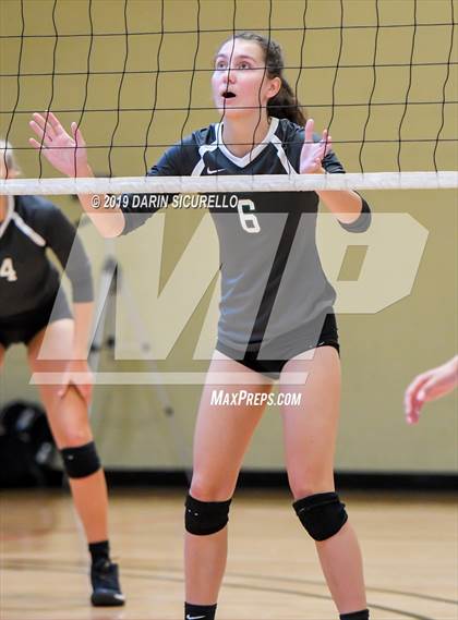 Thumbnail 1 in James Logan vs. Harpeth Hall (NIKE Tournament of Champions) photogallery.