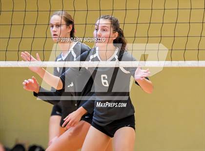 Thumbnail 3 in James Logan vs. Harpeth Hall (NIKE Tournament of Champions) photogallery.