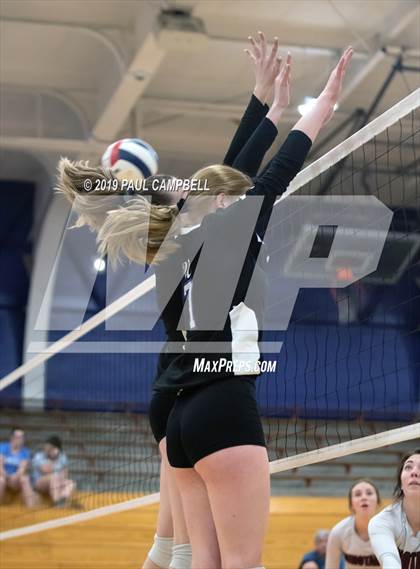 Thumbnail 2 in Valley Christian vs Odyssey Institute (AIA D3 Semifinal) photogallery.