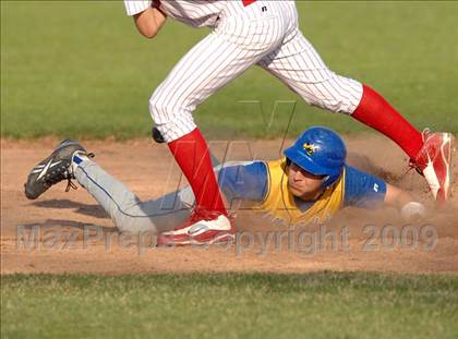 Thumbnail 1 in Gilbert @ Wamogo photogallery.