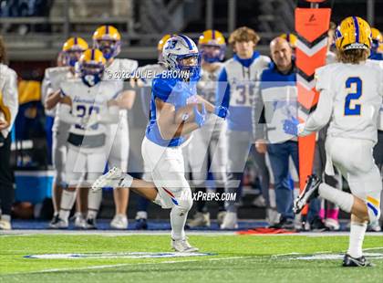 Thumbnail 1 in Homestead @ Hamilton Southeastern (IHSAA 6A Sectional semi-final) photogallery.